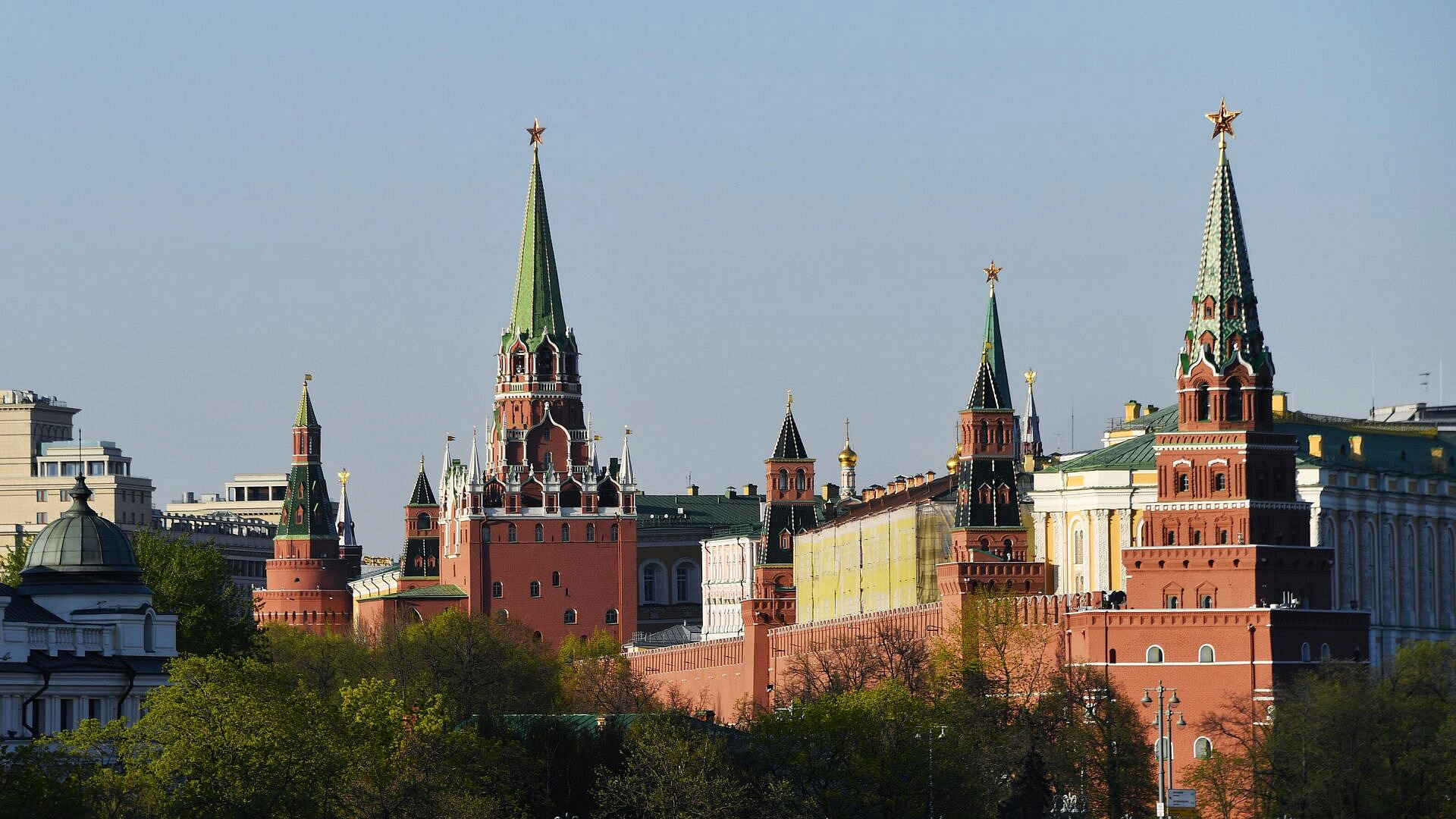 В Кремле назвали единственный способ разрядки ситуации на Ближнем Востоке