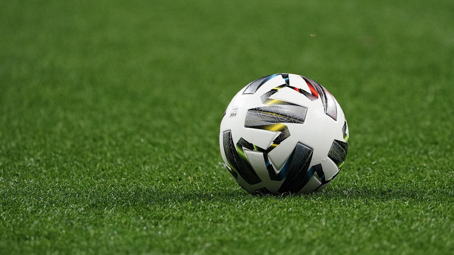 "Лацио" по пенальти победил "Болонью" и вышел в полуфинал Кубка Италии