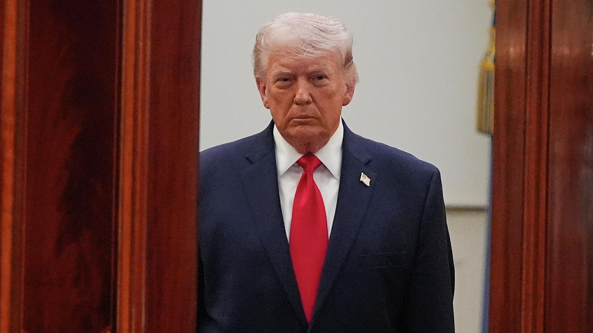 Трамп заявил, что прекращение огня с Ираном ввели по просьбе третьих стран