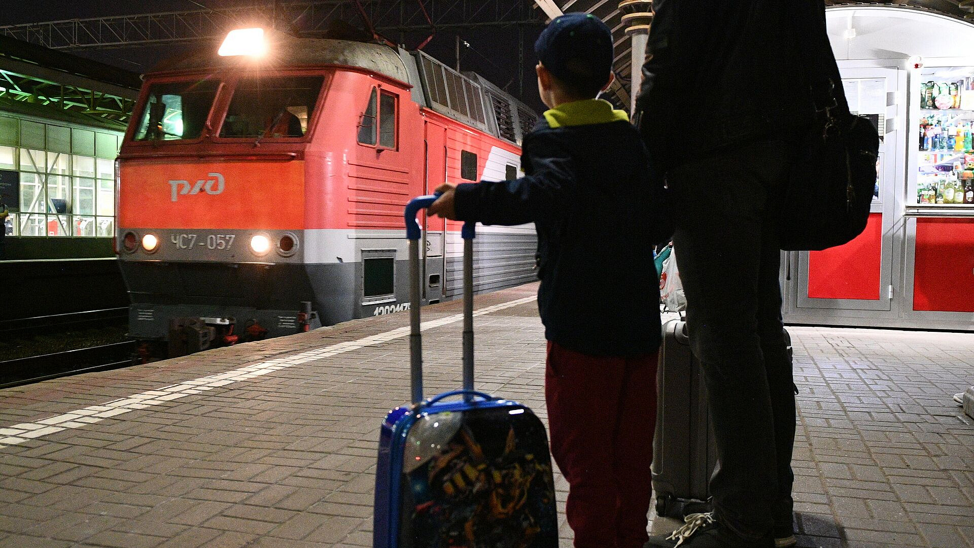 Во всех поездах дальнего следования появились купе для пассажиров с детьми