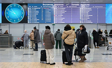 В московских аэропортах задержали более ста рейсов на фоне ограничений