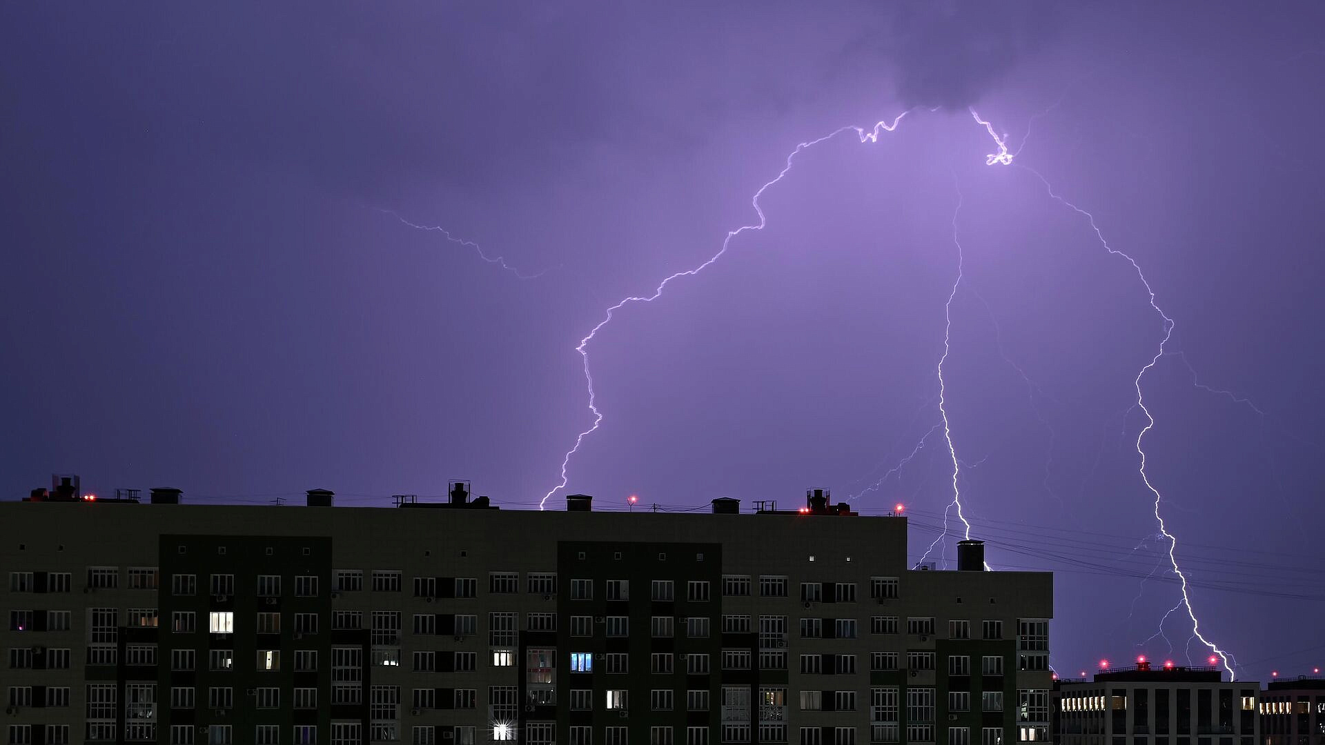 Синоптик рассказал, когда в Москву вернутся грозы