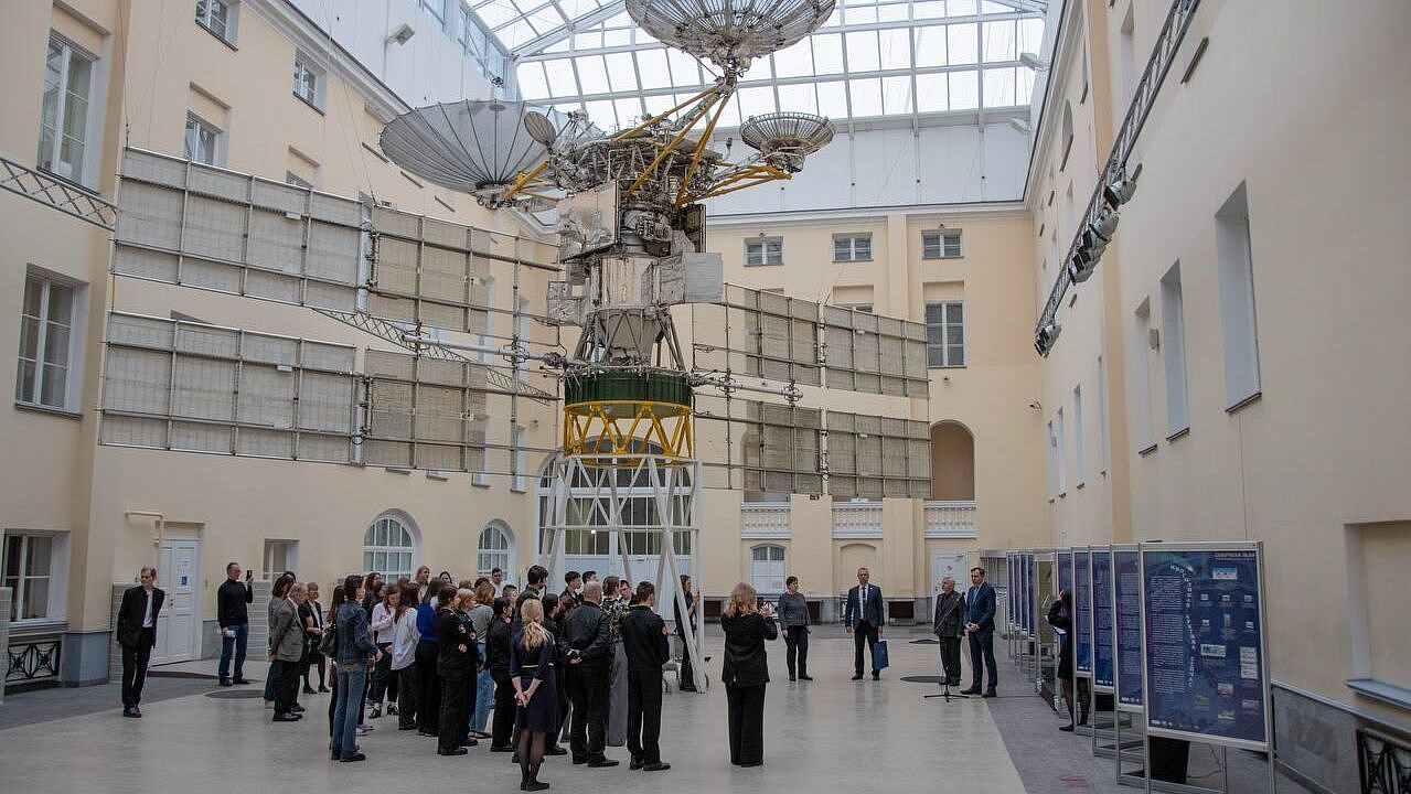 В Санкт-Петербурге открылась выставка почтовых марок об освоении Арктики