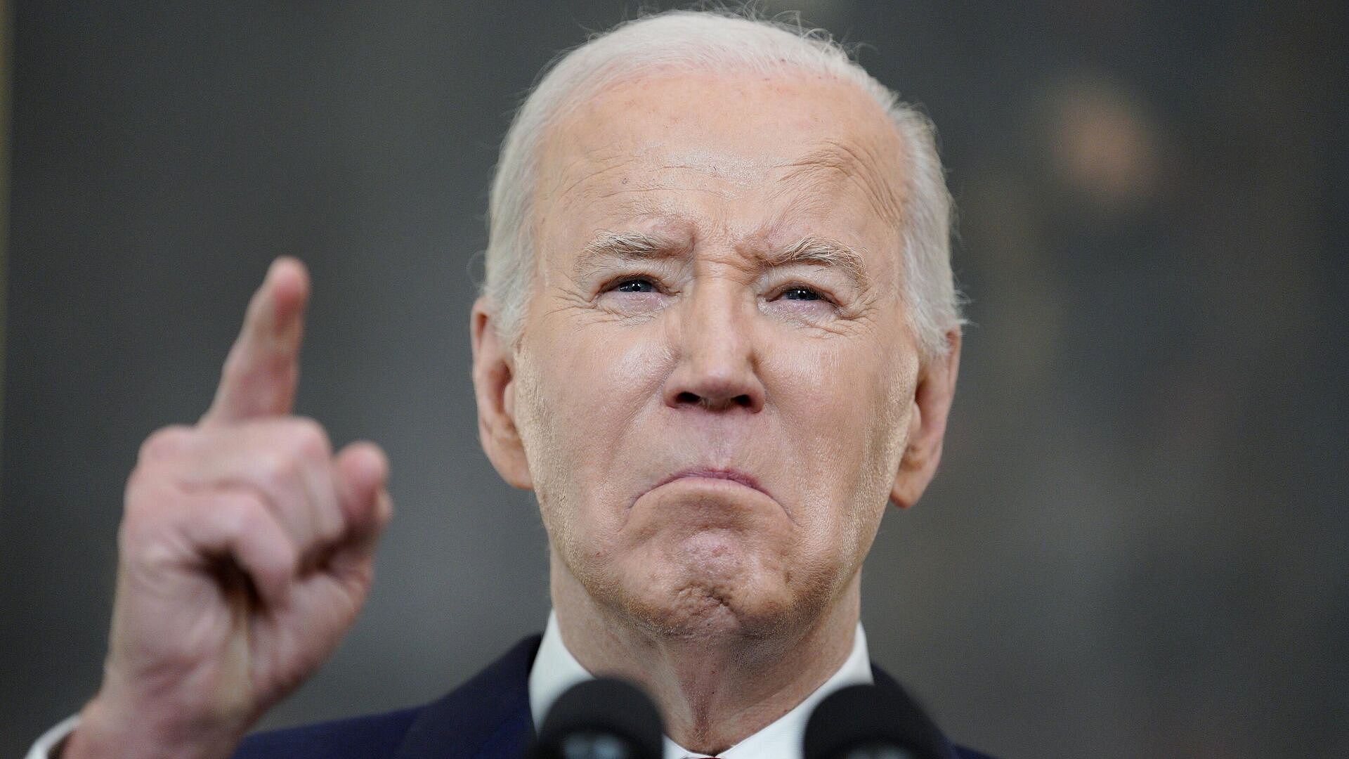 Байден призвал ужесточить контроль за оборотом оружия