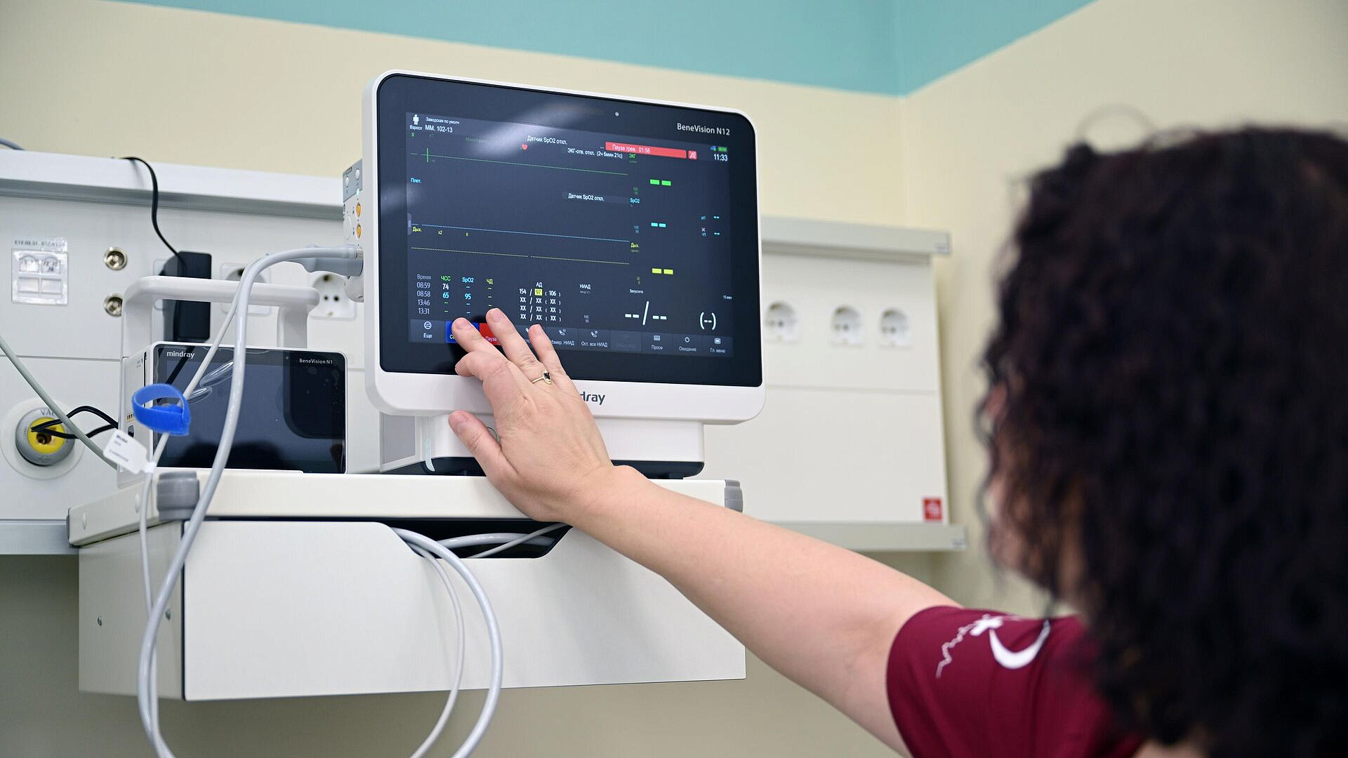 Мишустин призвал внедрять инновационные подходы в российскую медицину