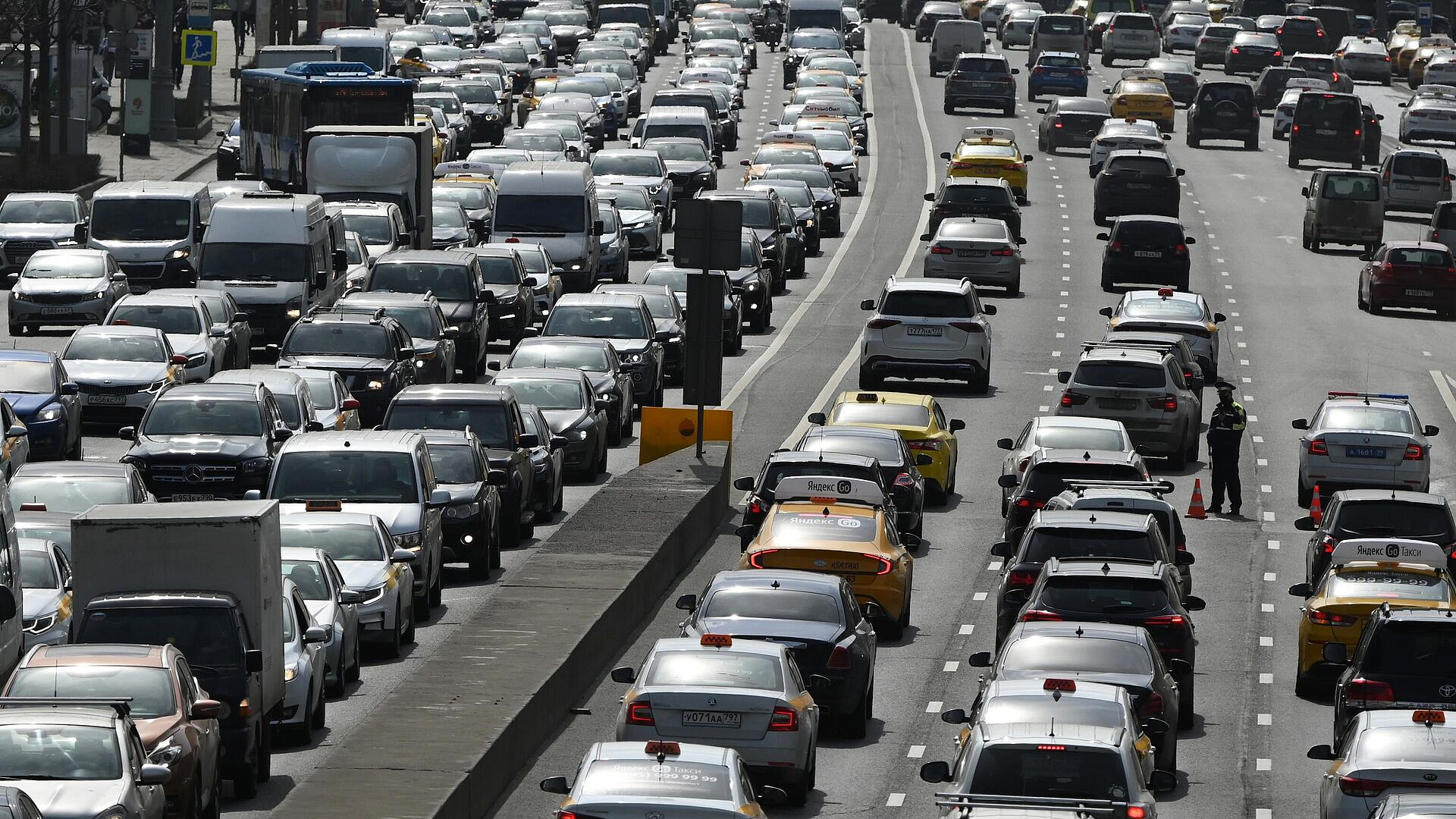 Эксперты отметили спад параллельного импорта легковых автомобилей