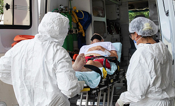 СМИ: в результате удара молнии в Бразилии пострадали более 70 человек