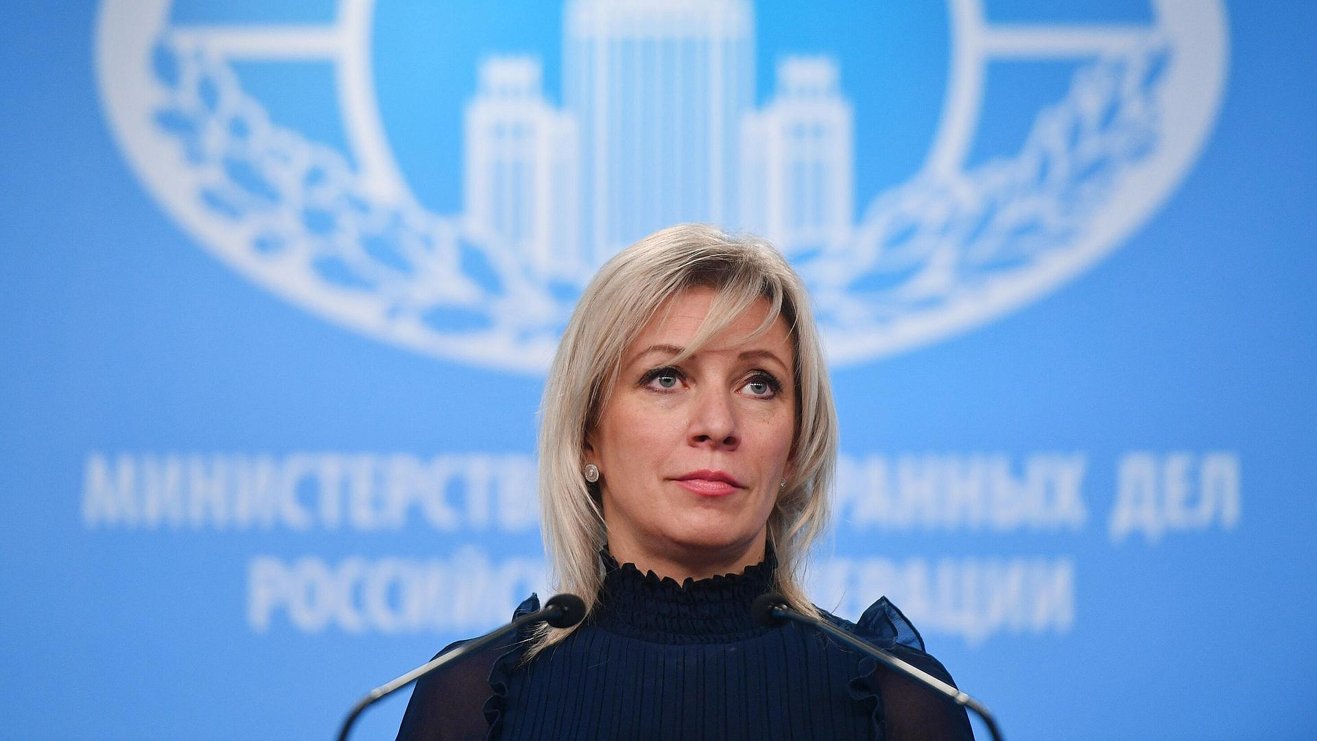 ЕС мог бы отстроить Киев до уровня Дубая, заявила Захарова