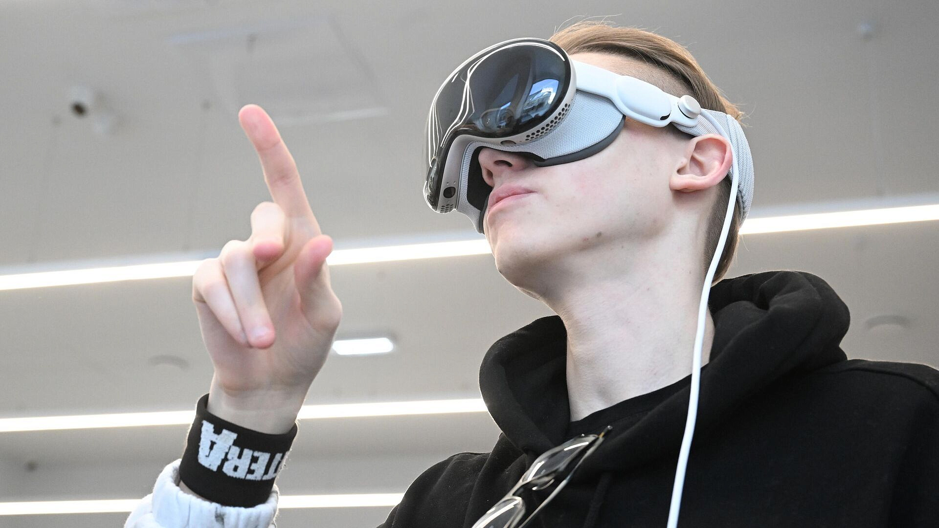 ��������: ��������� Apple Vision Pro ����� � ����� �������� ������� ����