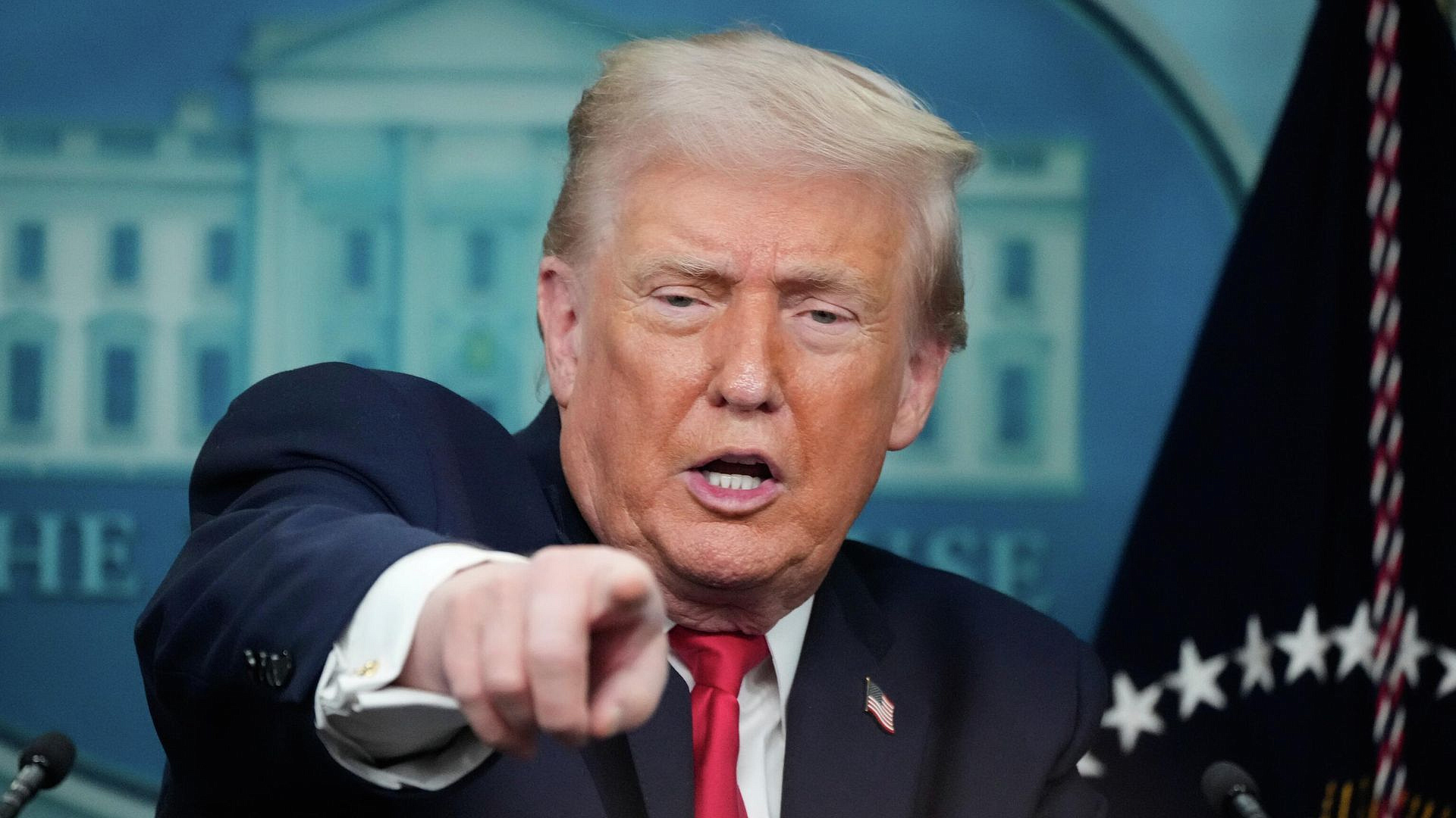 Трамп пригрозил Ирану продолжением полномасштабной военной операции