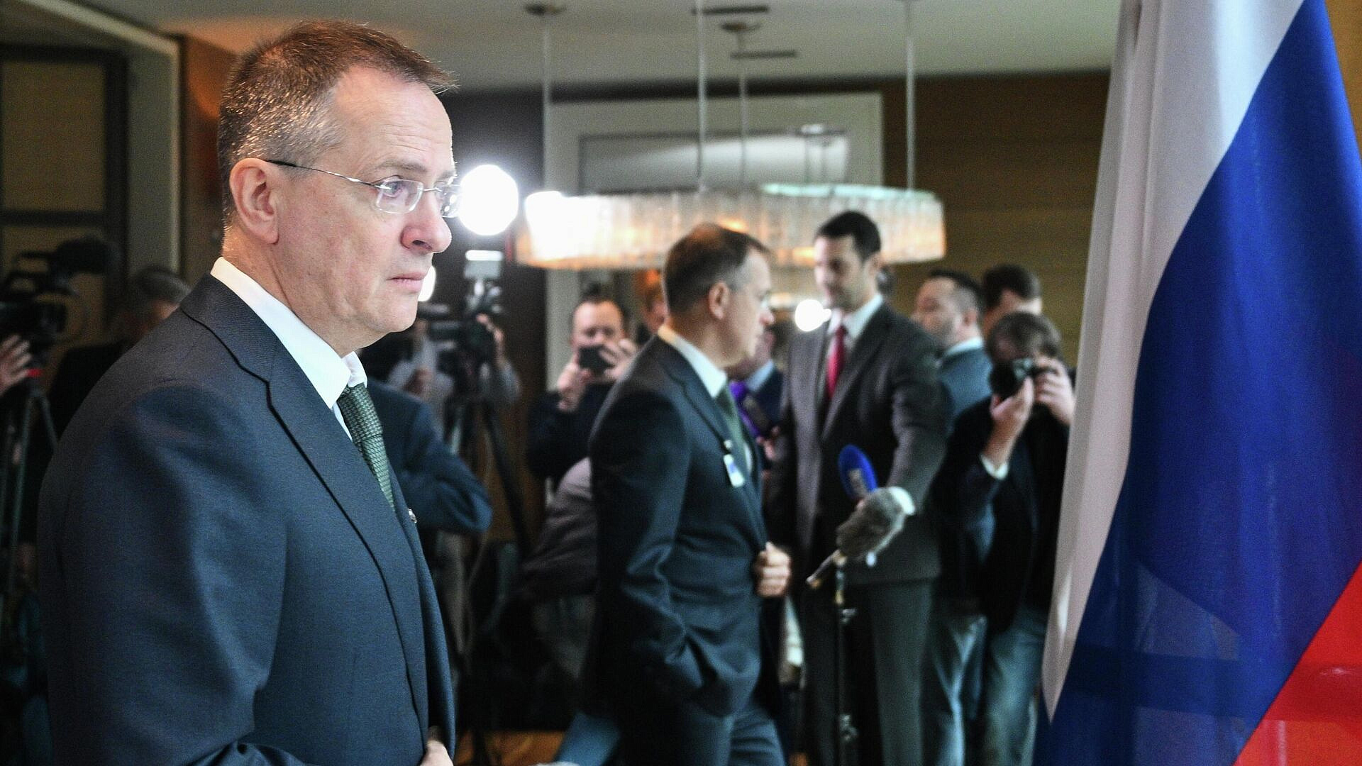 Песков прокомментировал встречу Мединского с представителями Украины