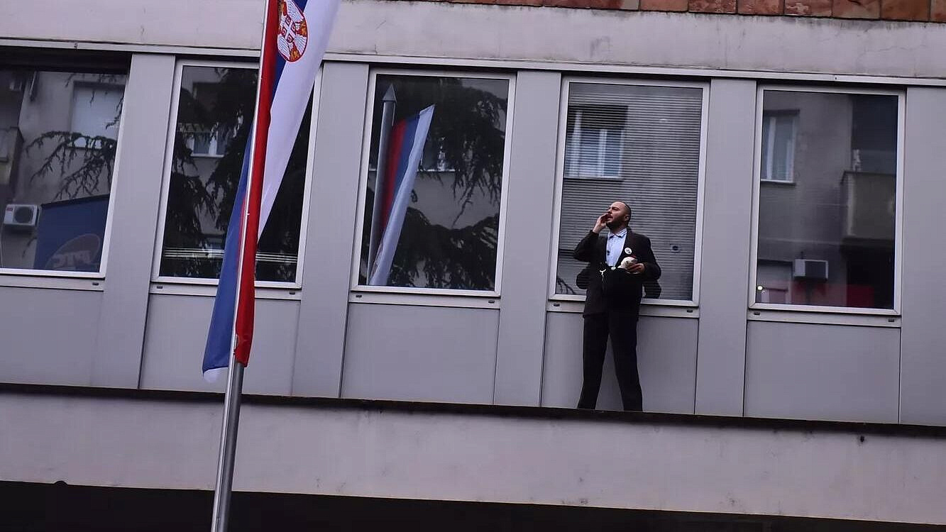 В Белграде студенты прекратили блокаду здания Радио и телевидения