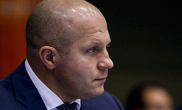 Суд объяснил, почему вернул Емельяненко иск к издательству АСТ