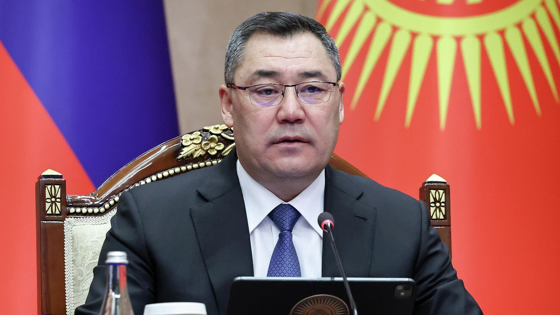 Президент Киргизии заявил, что не допустит разделения страны на Север и Юг