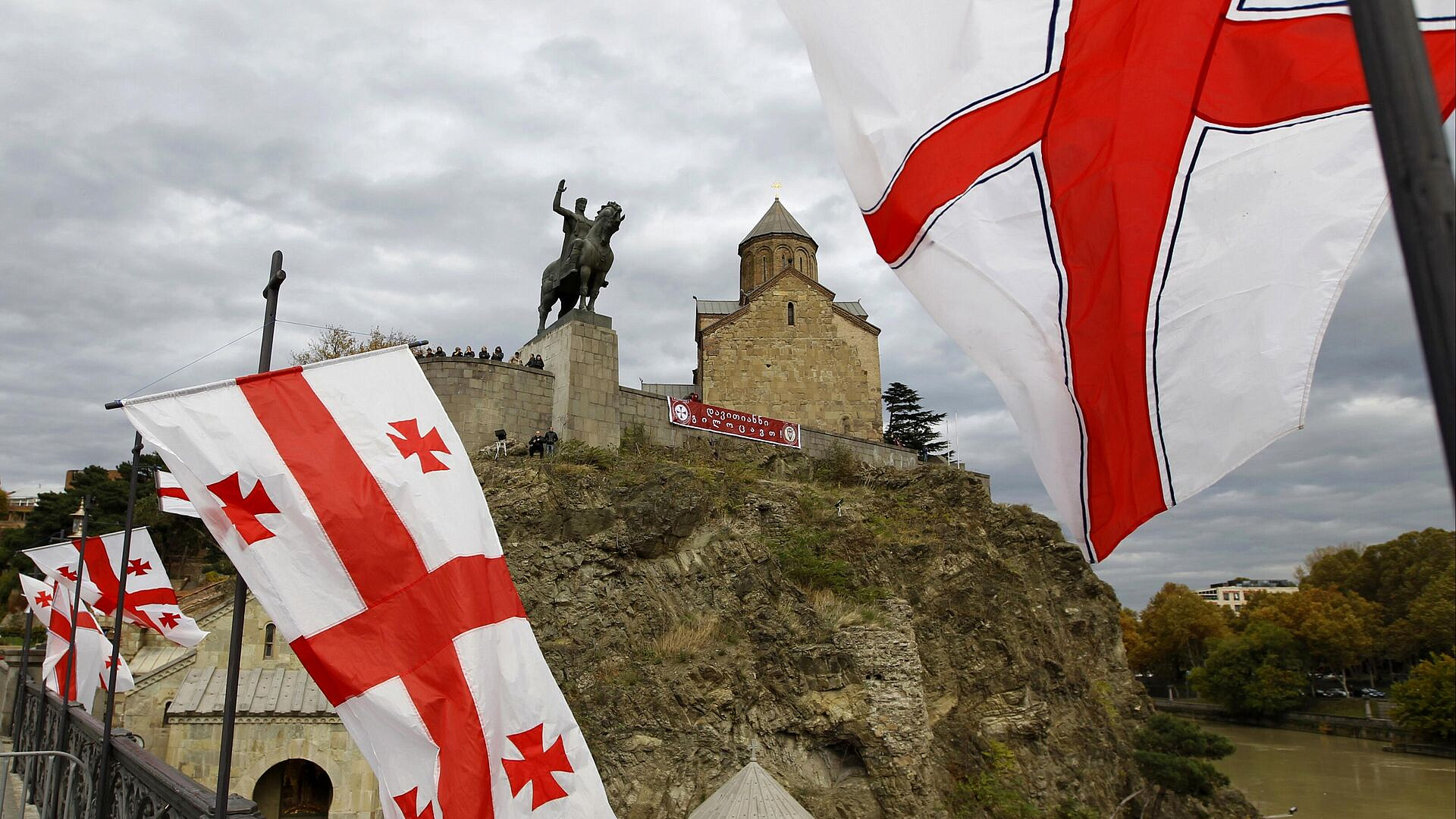 � ������� ������� ������ �������� � ������� ������������� �����