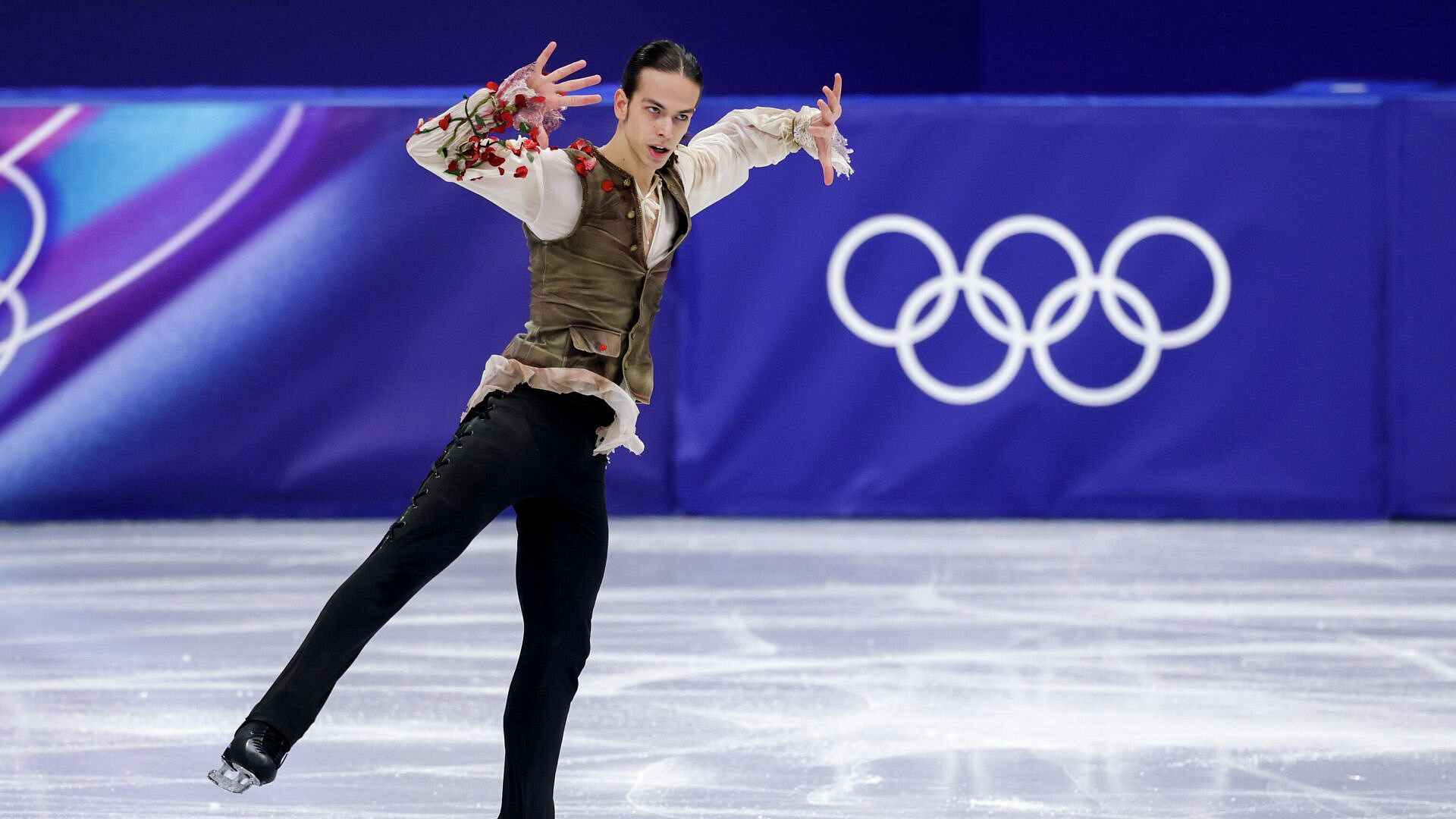 Наш фигурист воюет за медаль Игр: пролезет ли Гумменик в форточку? 