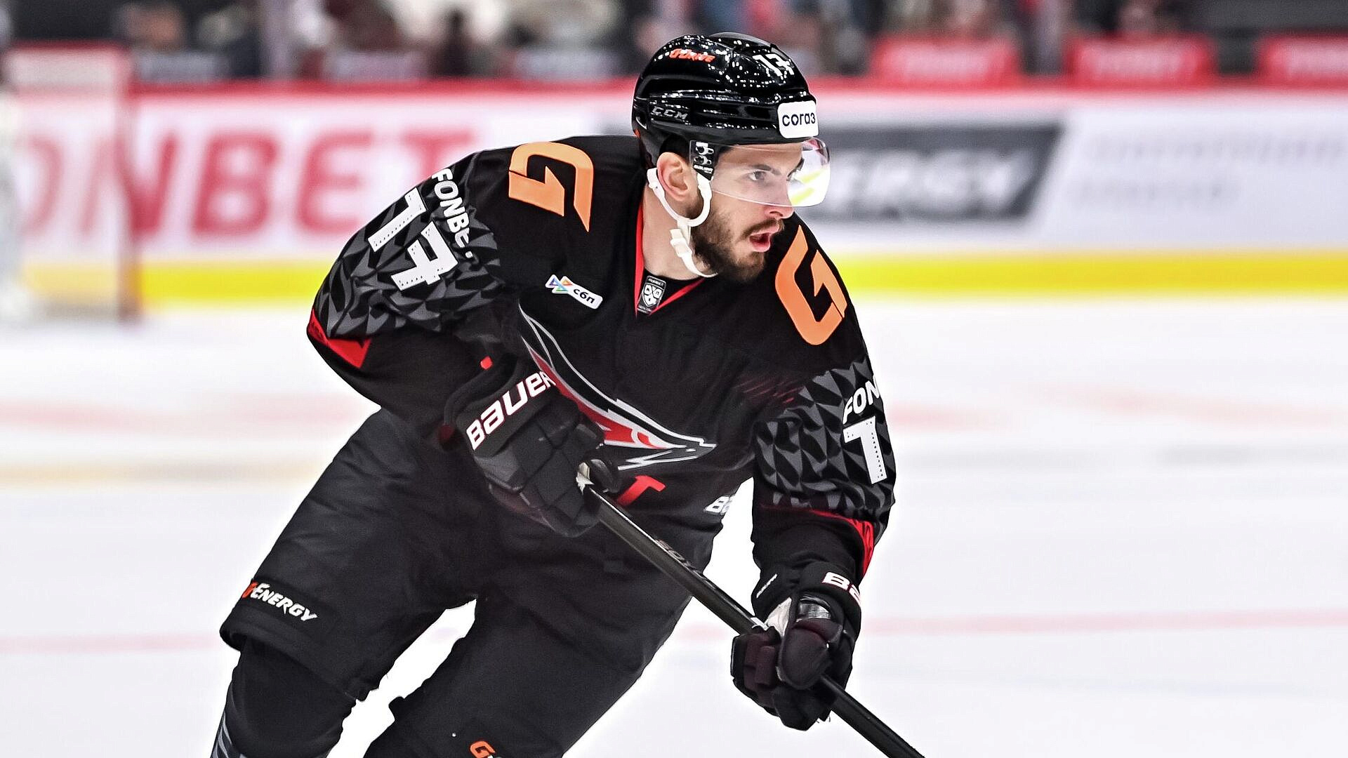 "���������� �������" � "��������": �������� ������ ���� ��� 3 ������� 