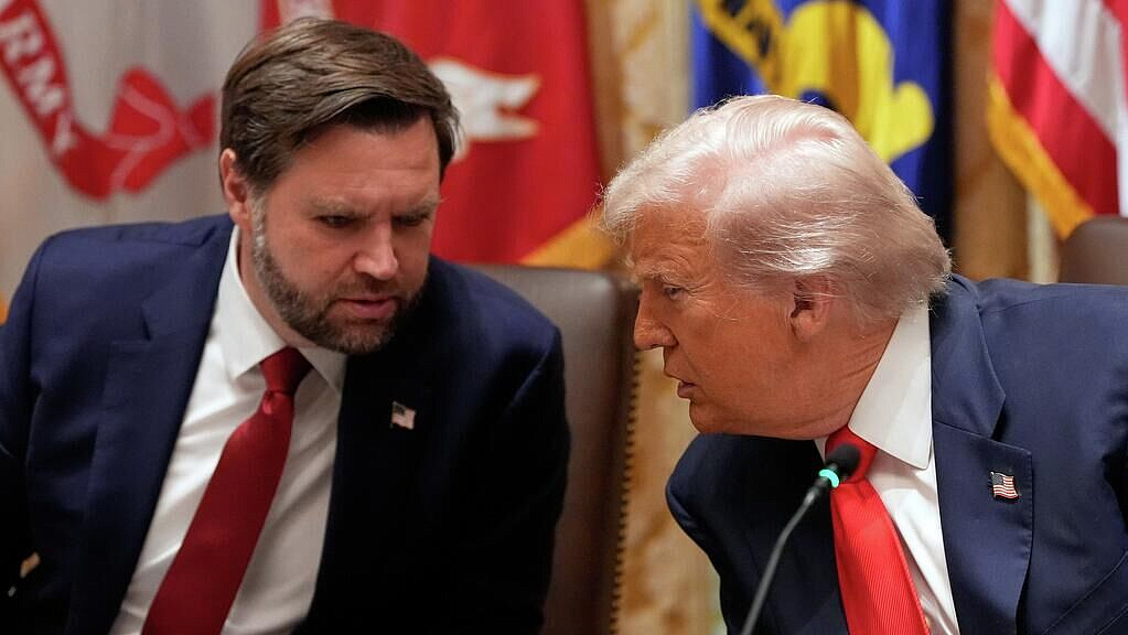 СМИ: Трамп свалил на Вэнса непосильную задачу