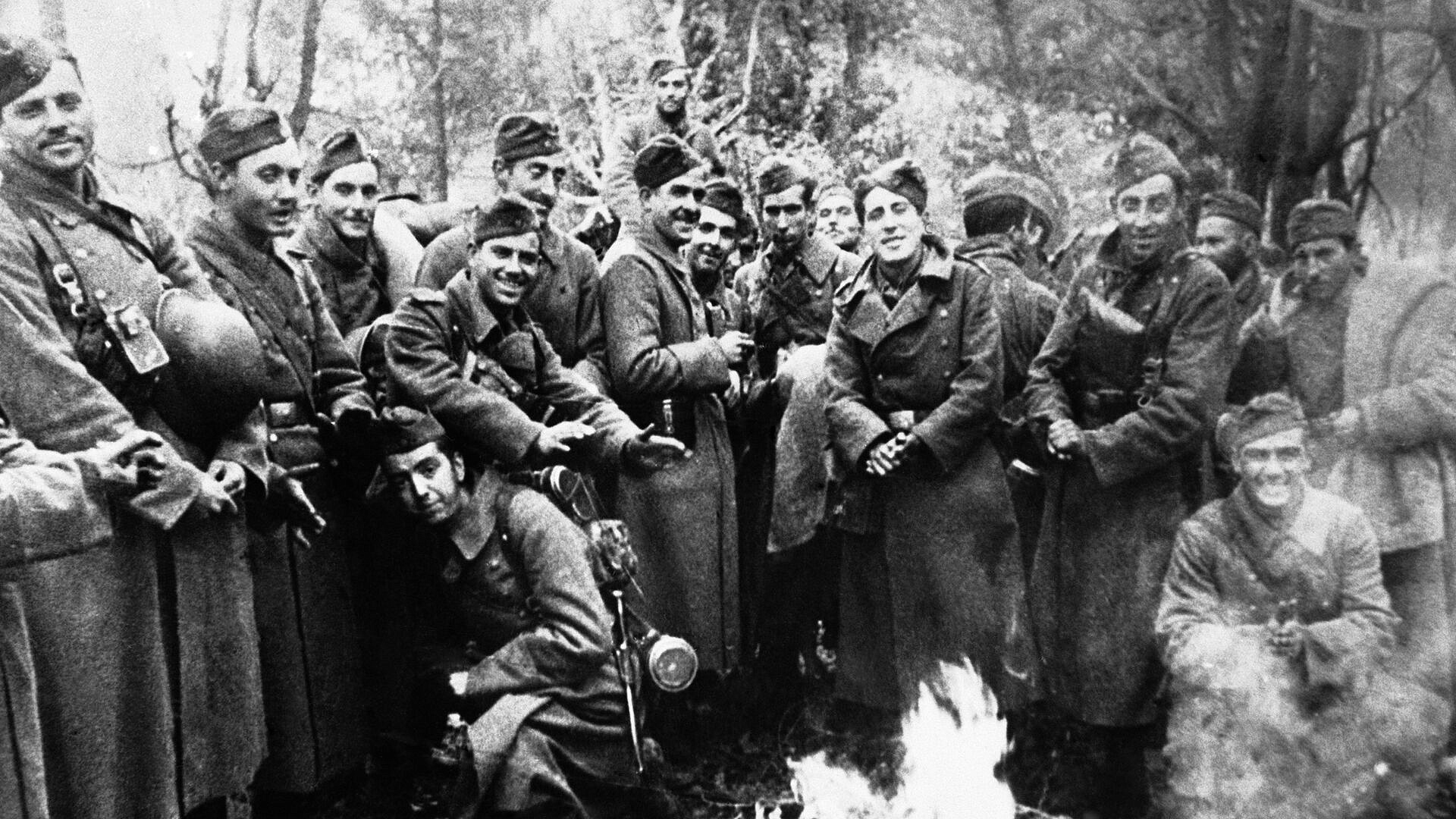 Испанец извинился перед блокадницей за родственника в "Голубой дивизии"