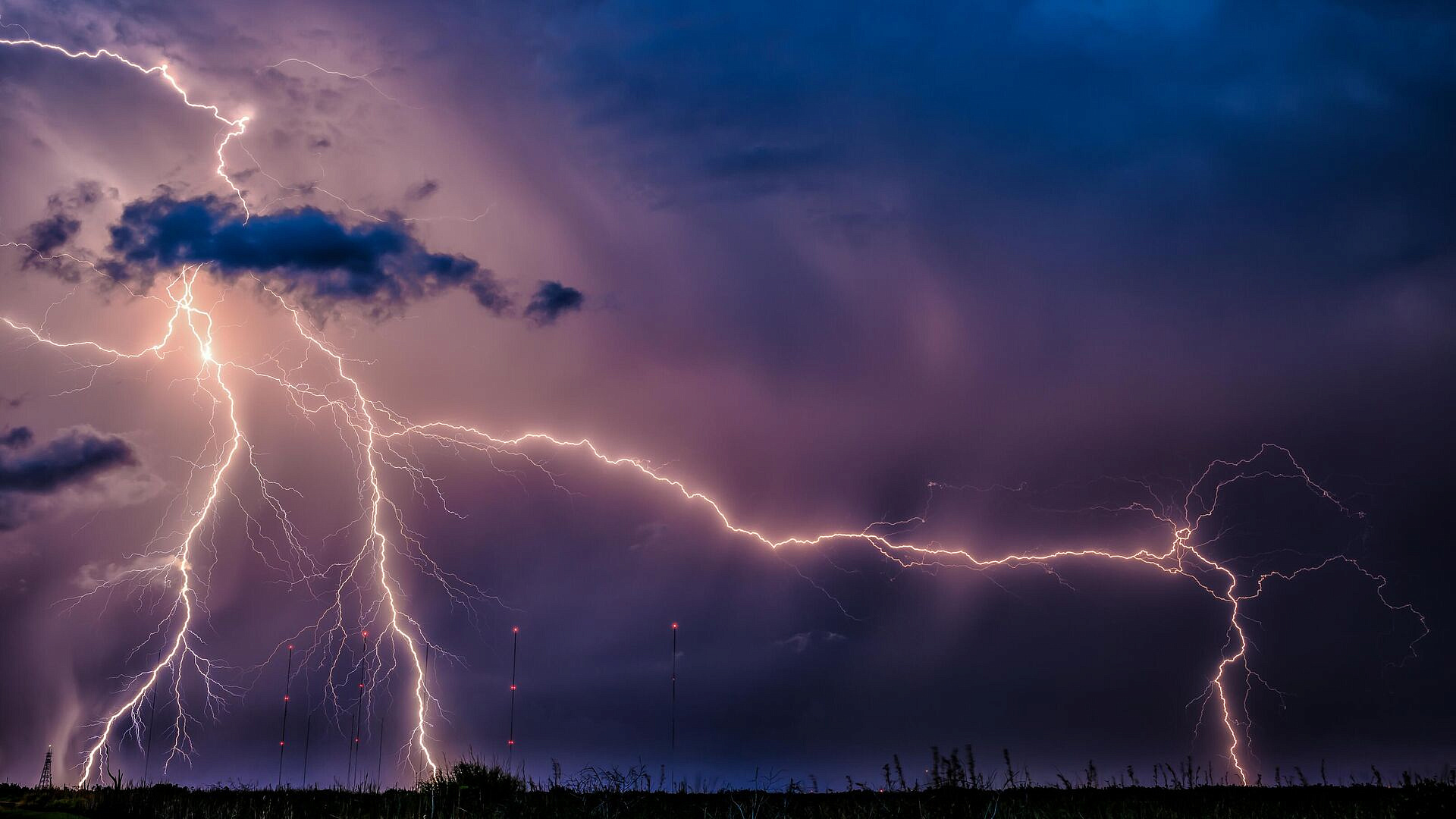 В Румынии от удара молнии погиб мужчина