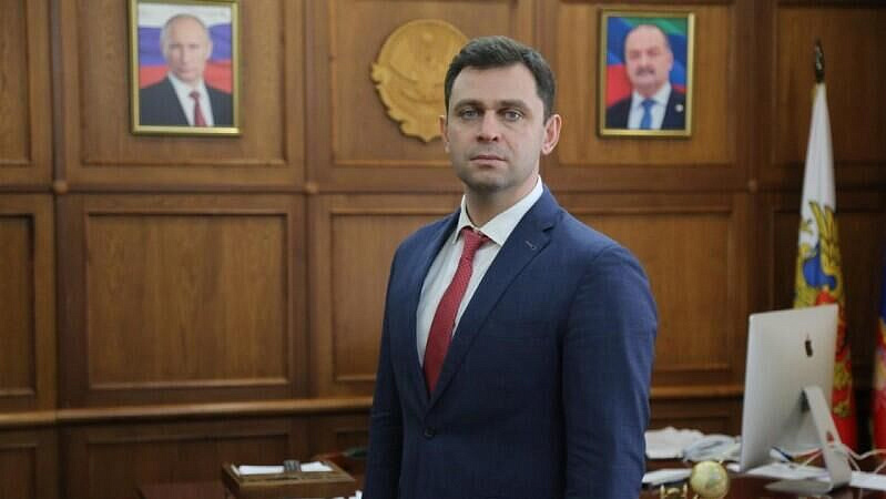 Экс-министра строительства Дагестана арестовали по делу о получении взятки