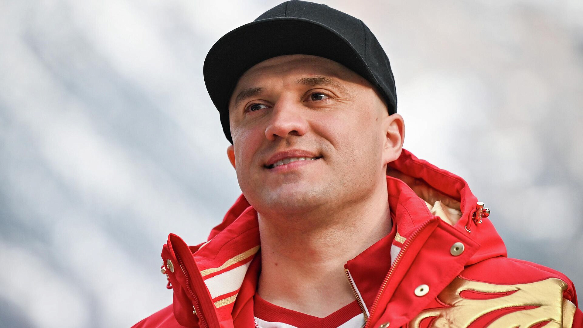 "Умирал, глядя на серое небо": откровенное интервью героя-паралимпийца