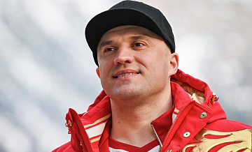 "Умирал, глядя на серое небо": откровенное интервью героя-паралимпийца