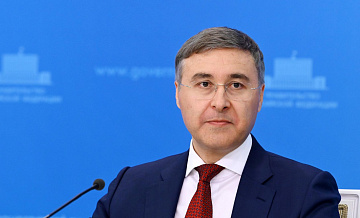 Абитуриенты все чаще выбирают инженерные направления, сообщил Фальков