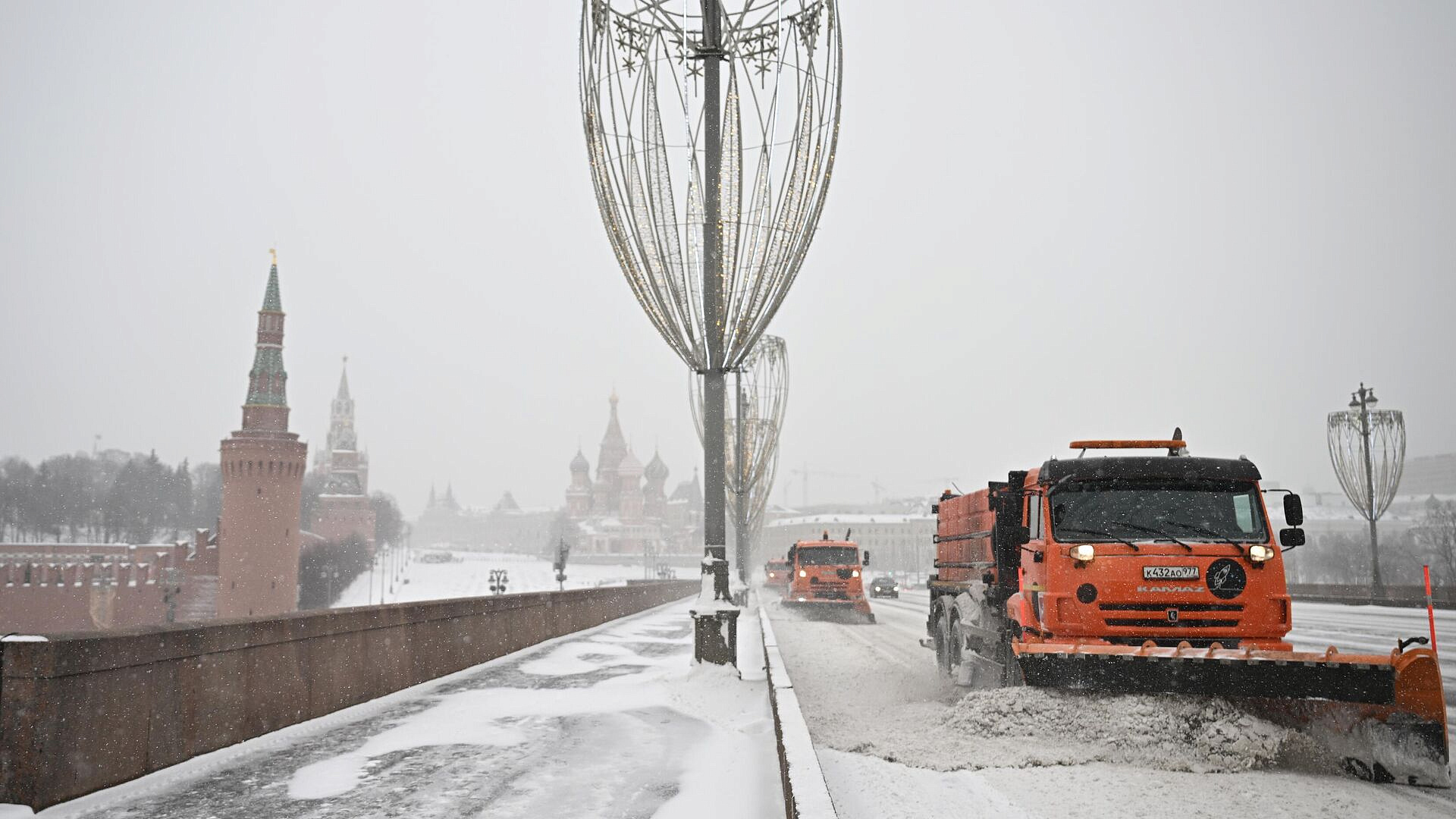 Самый сильный снегопад этой зимы ожидается в Москве, сообщил синоптик