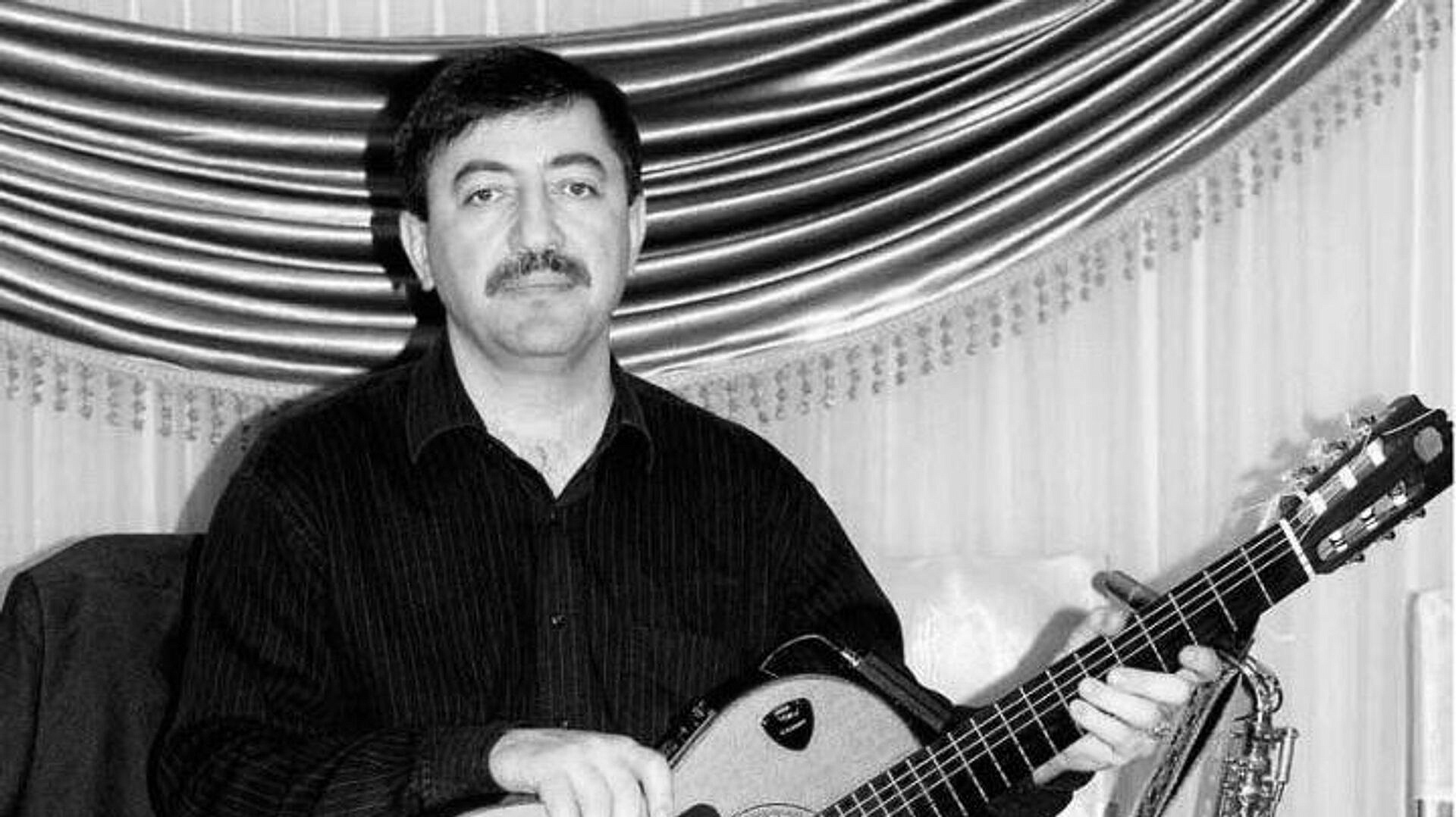 Умер эстрадный певец Манапов