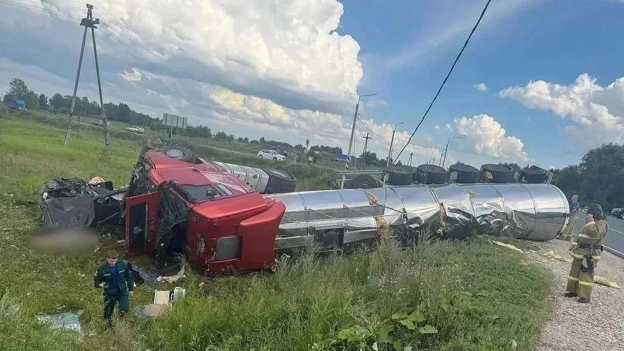 В Ульяновской области в ДТП погибли женщина с двумя детьми и ее мать
