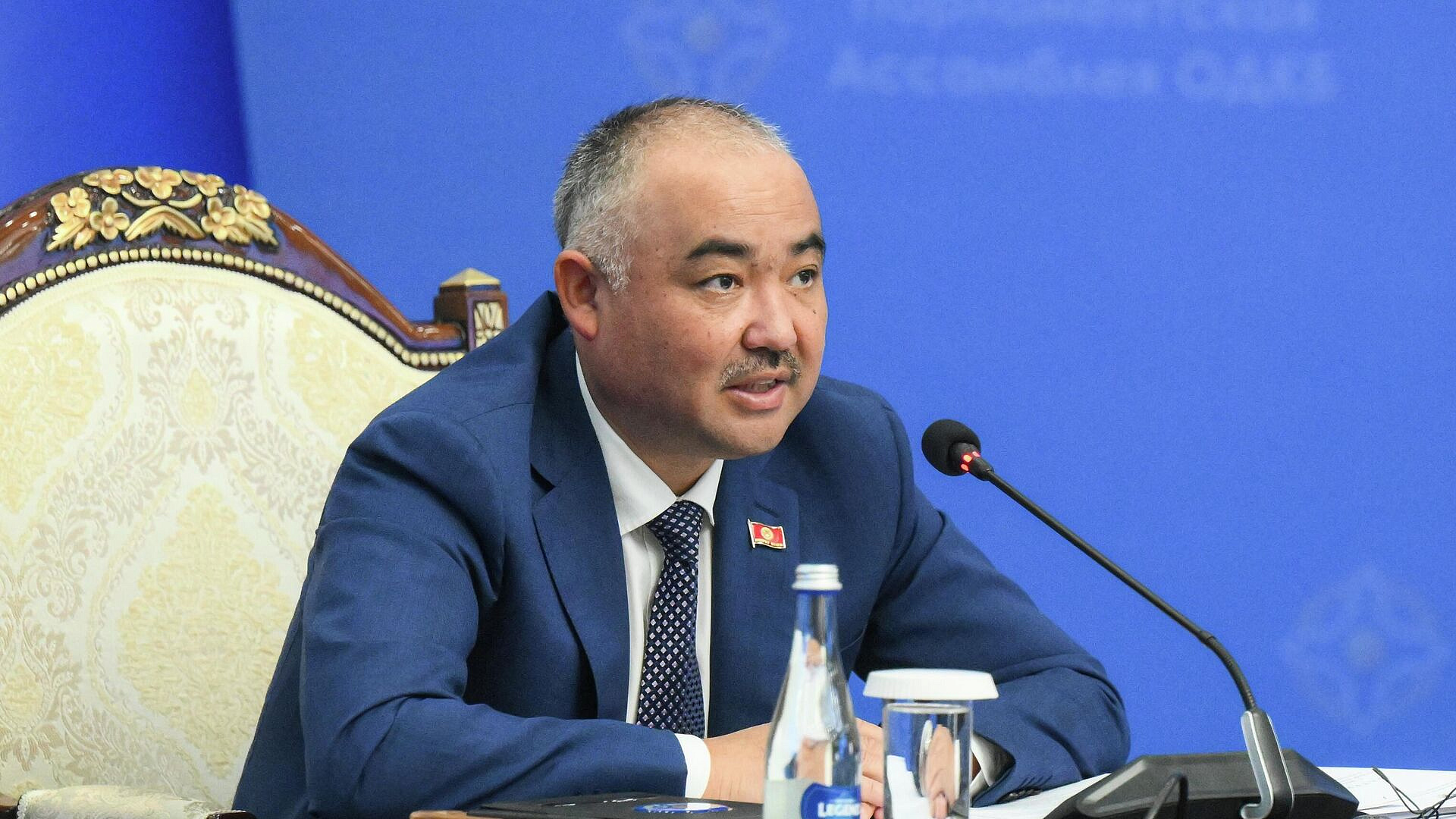 Спикер парламента Киргизии подал в отставку