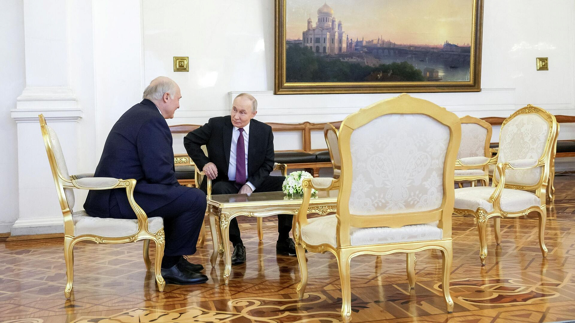 Встреча Путина и Лукашенко длилась час, сообщили в Кремле