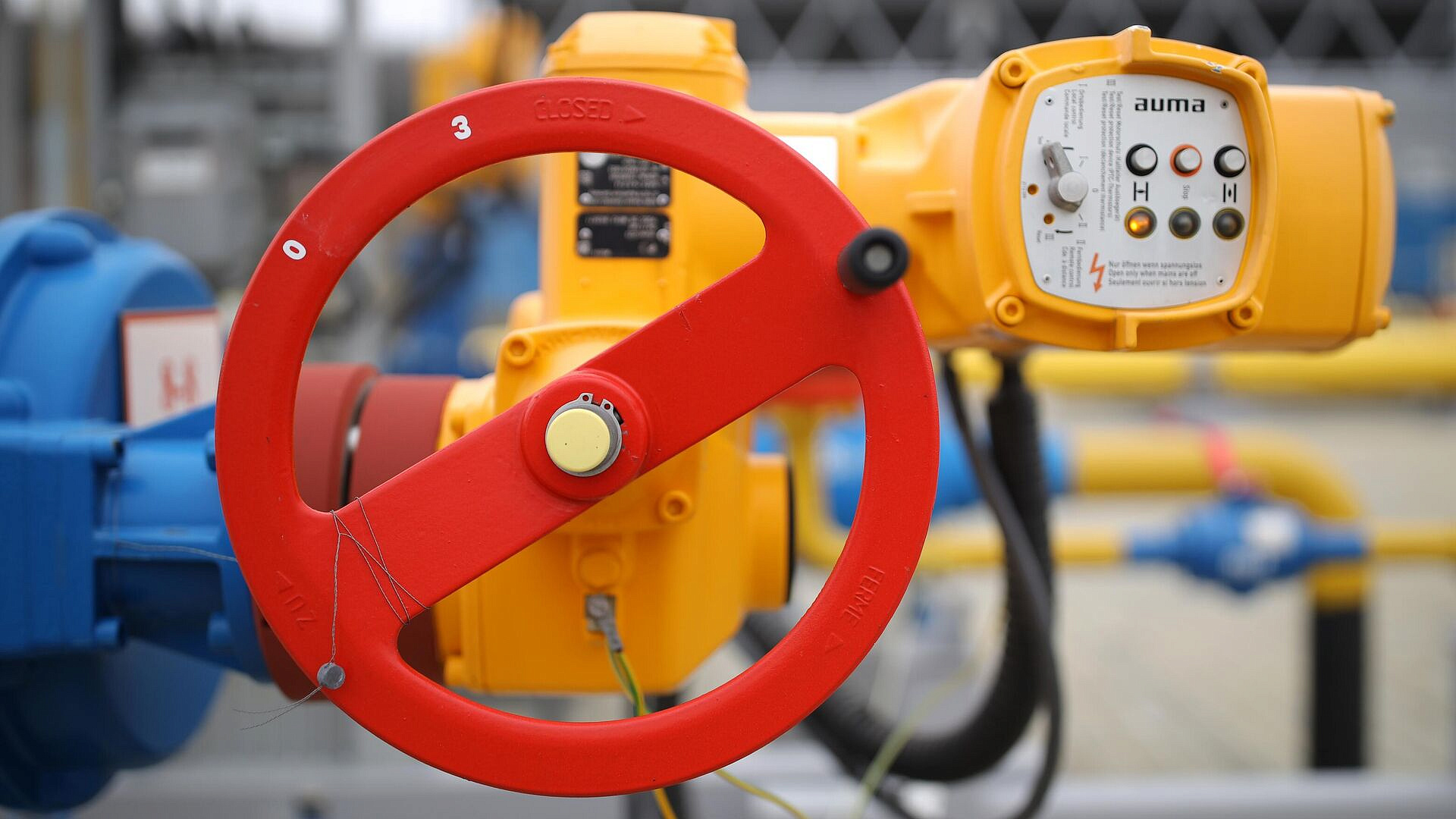 Путин заявил о бесперебойных поставках газа казахстанским потребителям