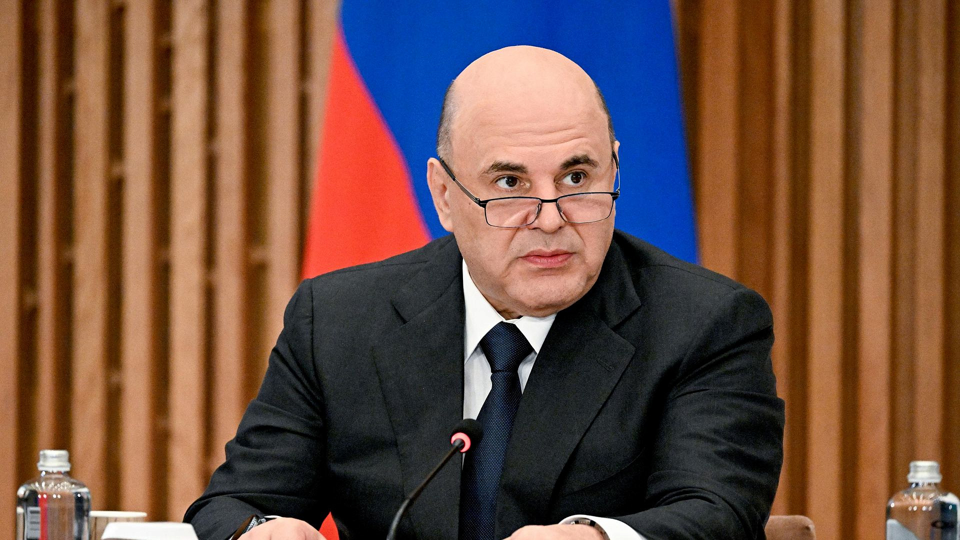 Мишустин поддержал введение новых профессий для туротрасли