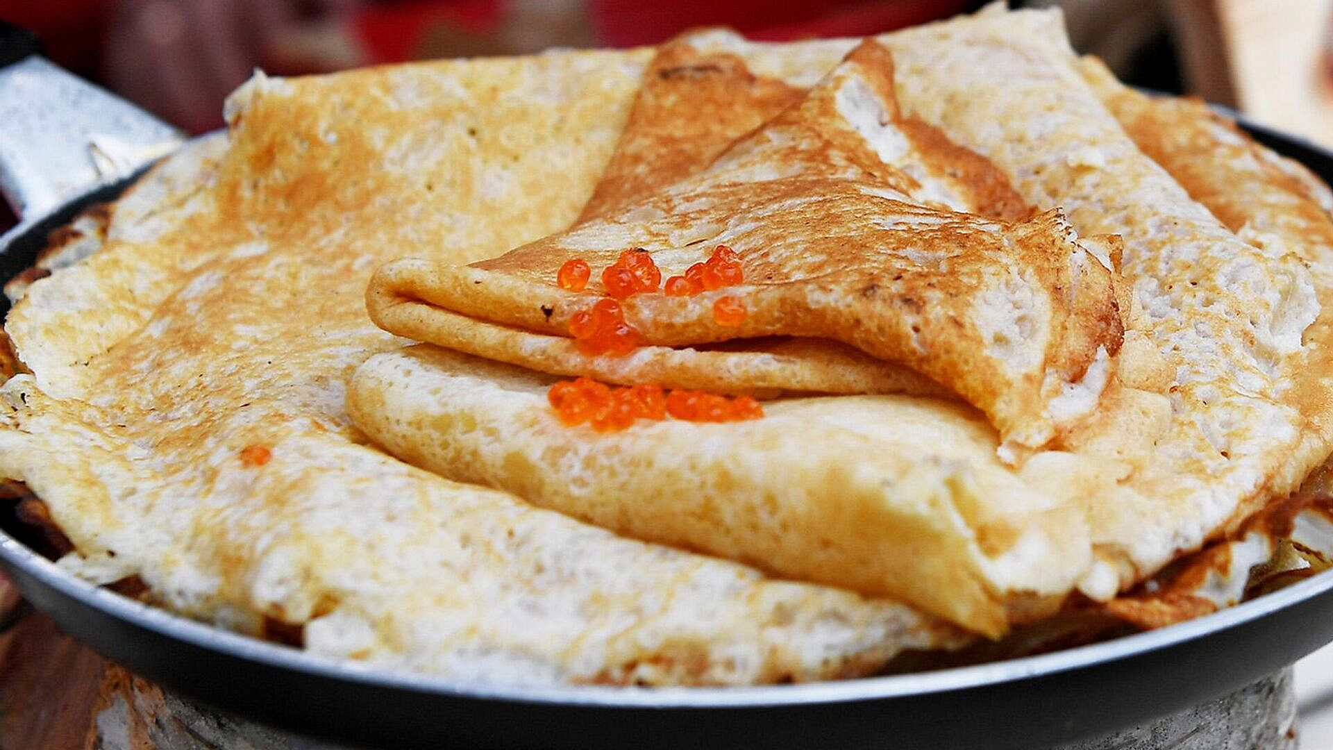 Эксперт подсчитал стоимость праздничного стола на Масленицу