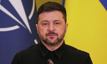 Захарова назвала оскорбления Зеленского в адрес России распадом личности