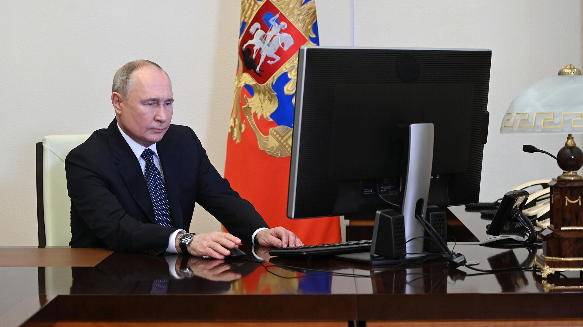 Путин рассказал об общем долге россиян