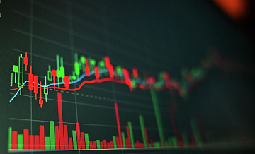 Акции "Самолета" резко перешли к падению