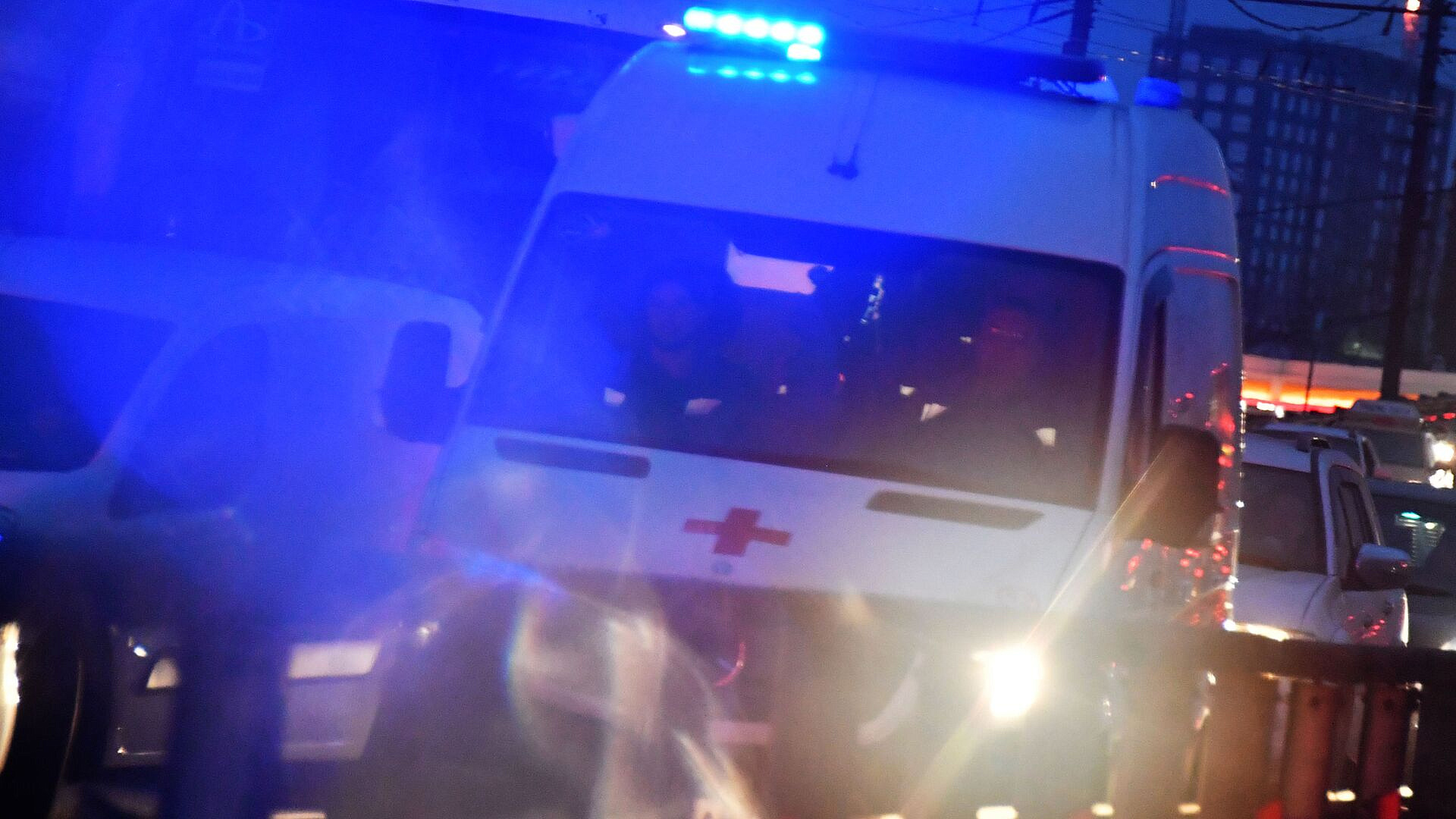 Трех человек госпитализировали после пожара на северо-востоке Москвы