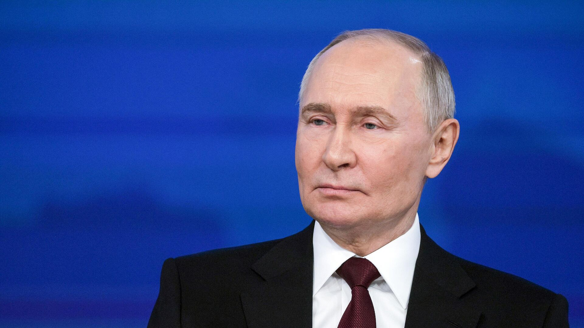 "На грани распада". На Западе забили тревогу после слов Путина об Украине