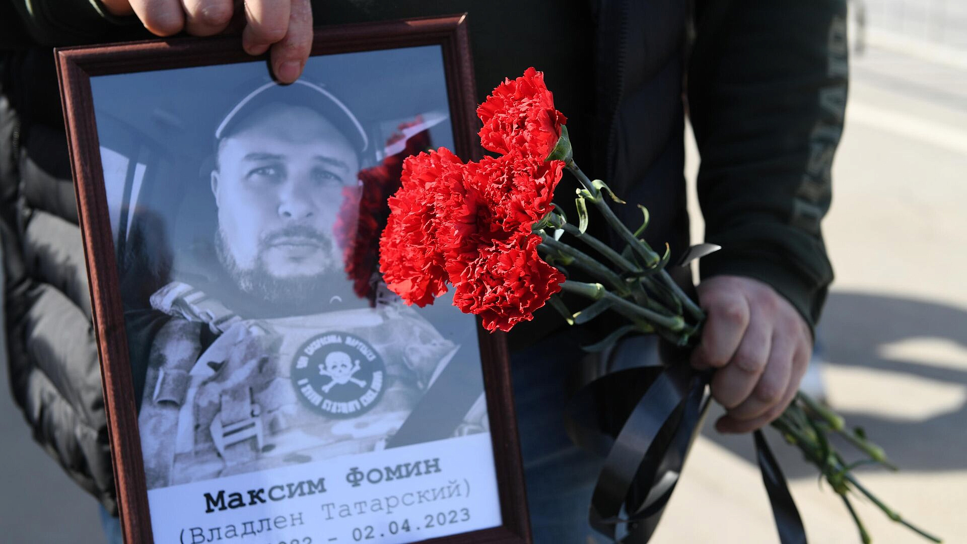 В Донецке почтили память военкора Владлена Татарского 