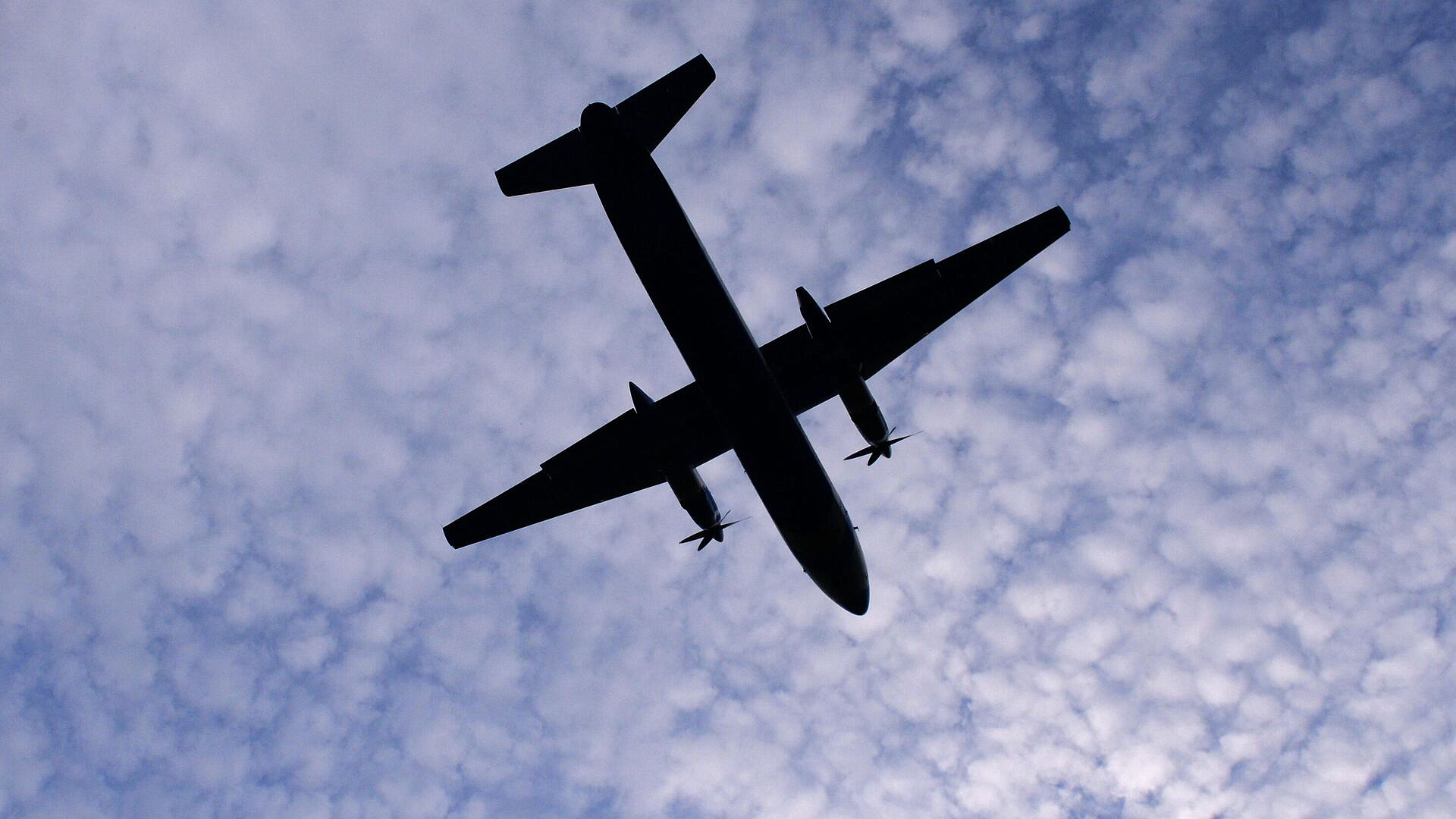 Среди погибших на борту Ан-26 в Крыму есть воины-североморцы, заявил Чибис