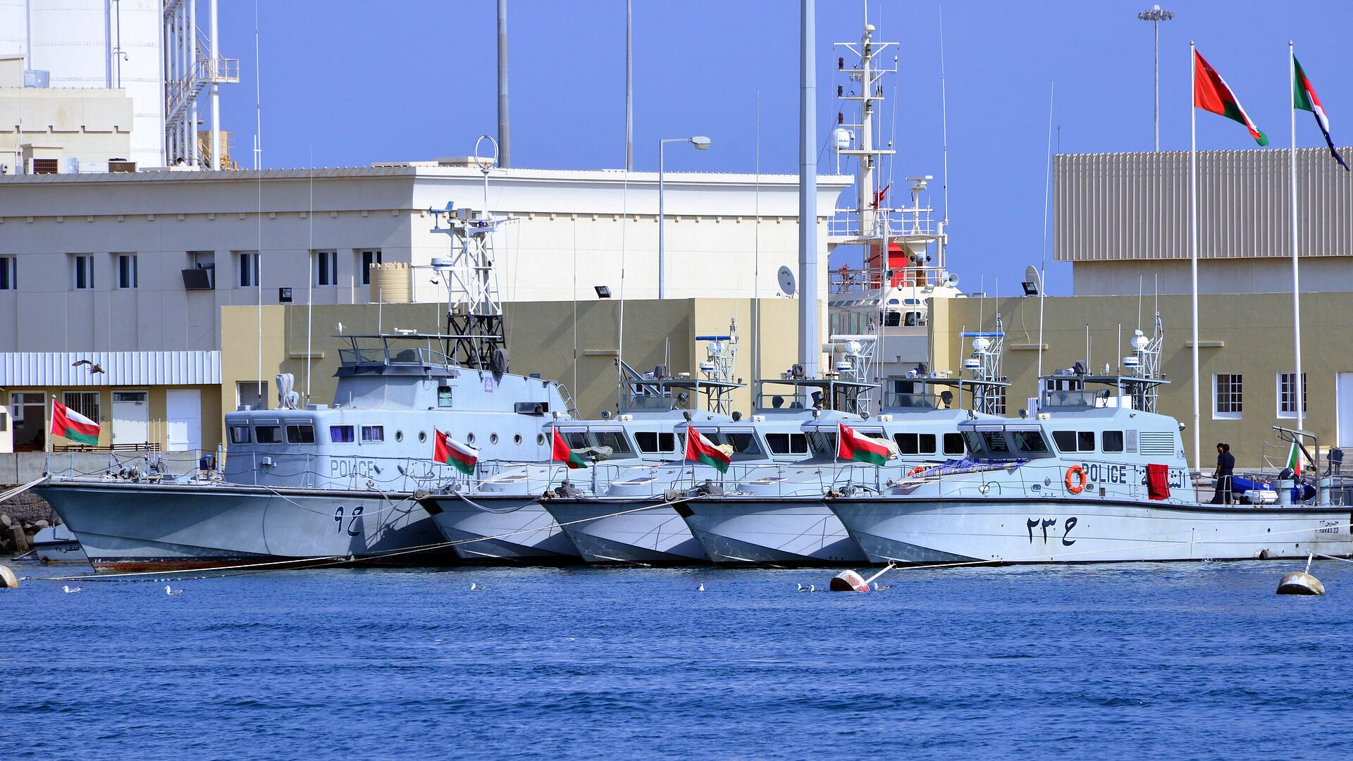 � ����� ������������� ����������� ����� � ������������ ���������