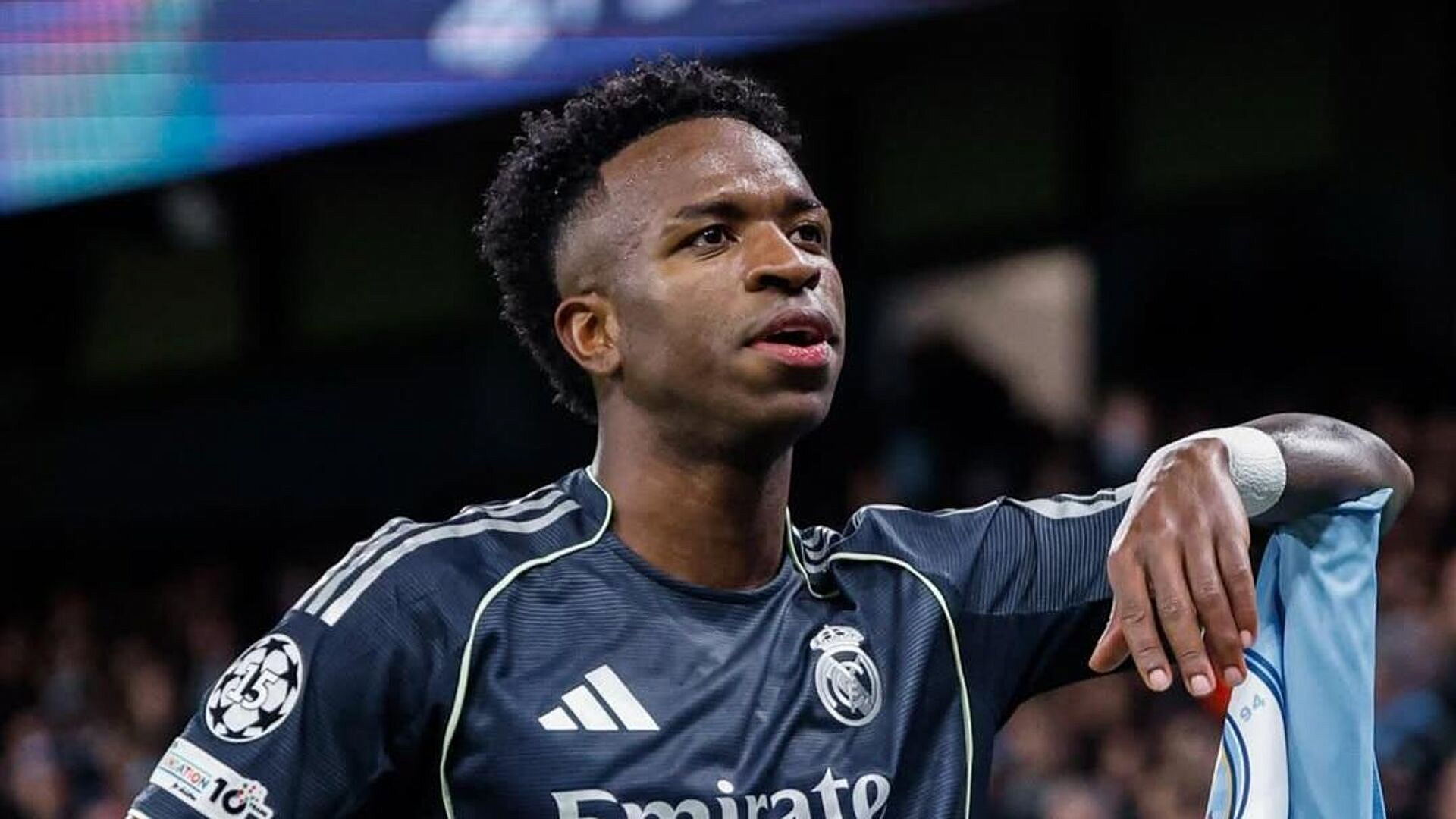 Дубль Винисиуса помог "Реалу" в меньшинстве обыграть "Атлетико"