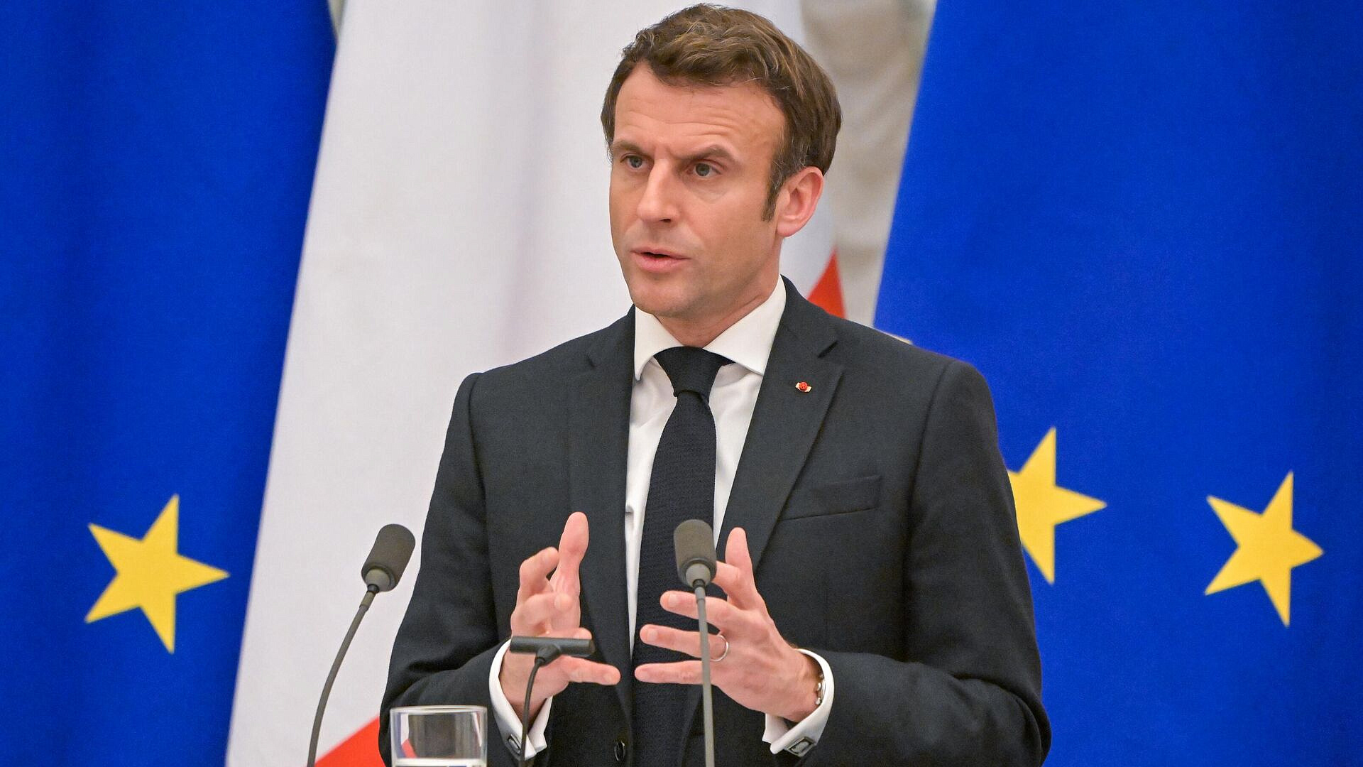 Макрон рассказал, какие страны поставят снаряды Украине