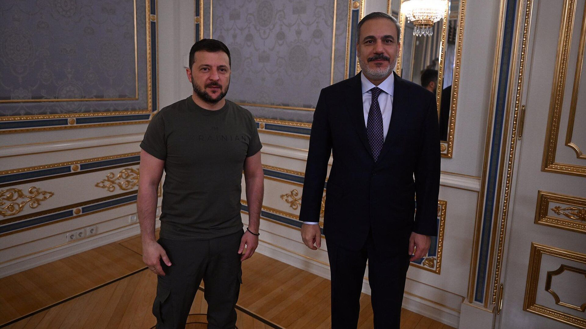 Источник: глава МИД Турции встретился с Зеленским в Киеве