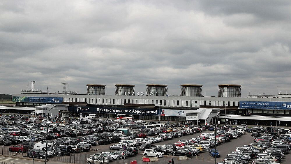 В Пулково введены ограничения на прием и выпуск воздушных судов