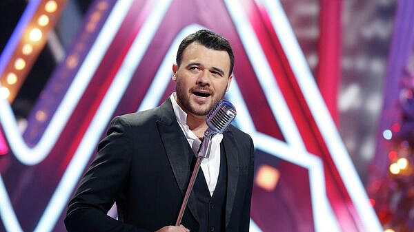 В Челябинске отменили концерт Эмина Агаларова