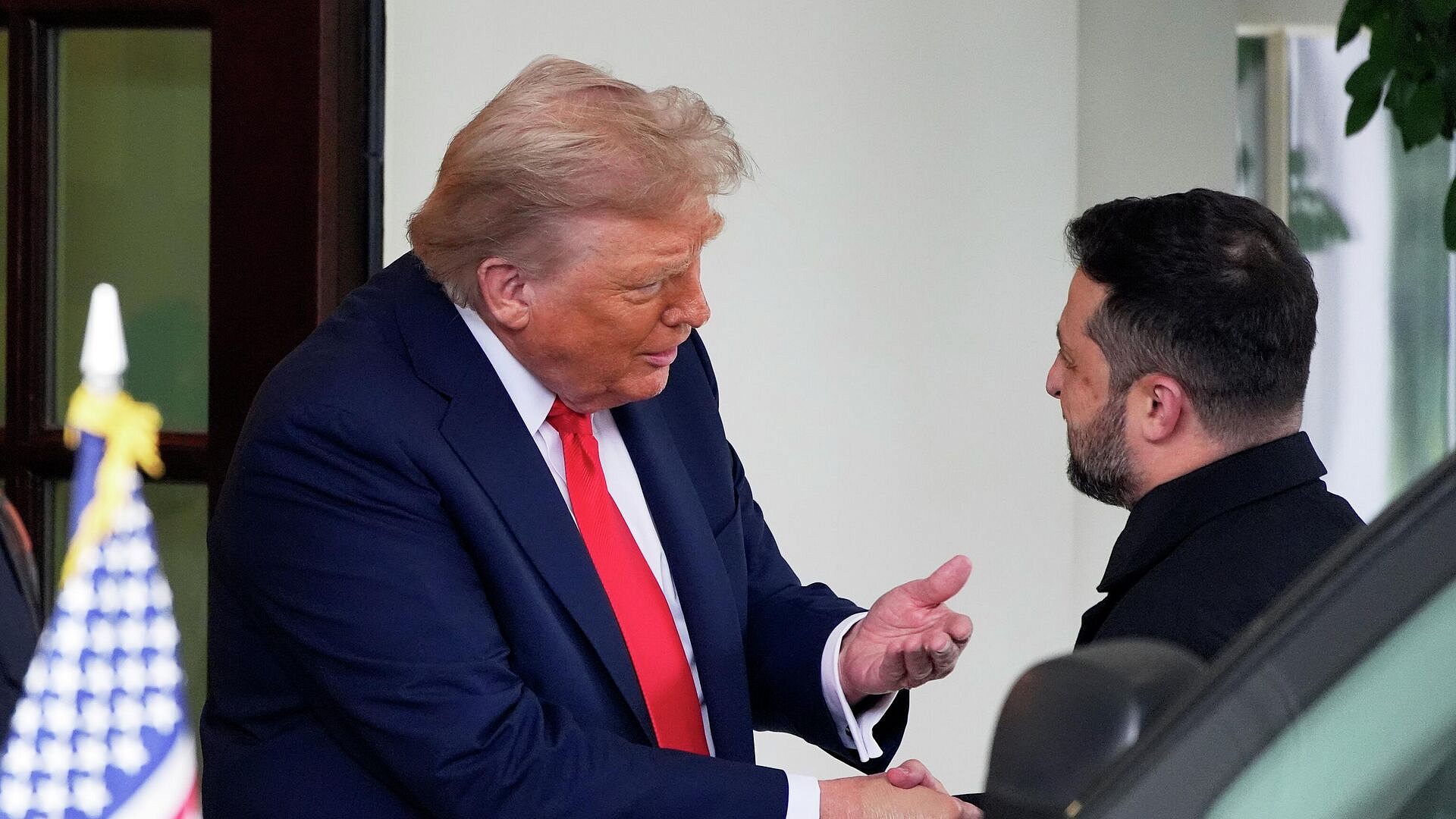 Зеленского привезли в Белый дом на внедорожнике Chevrolet